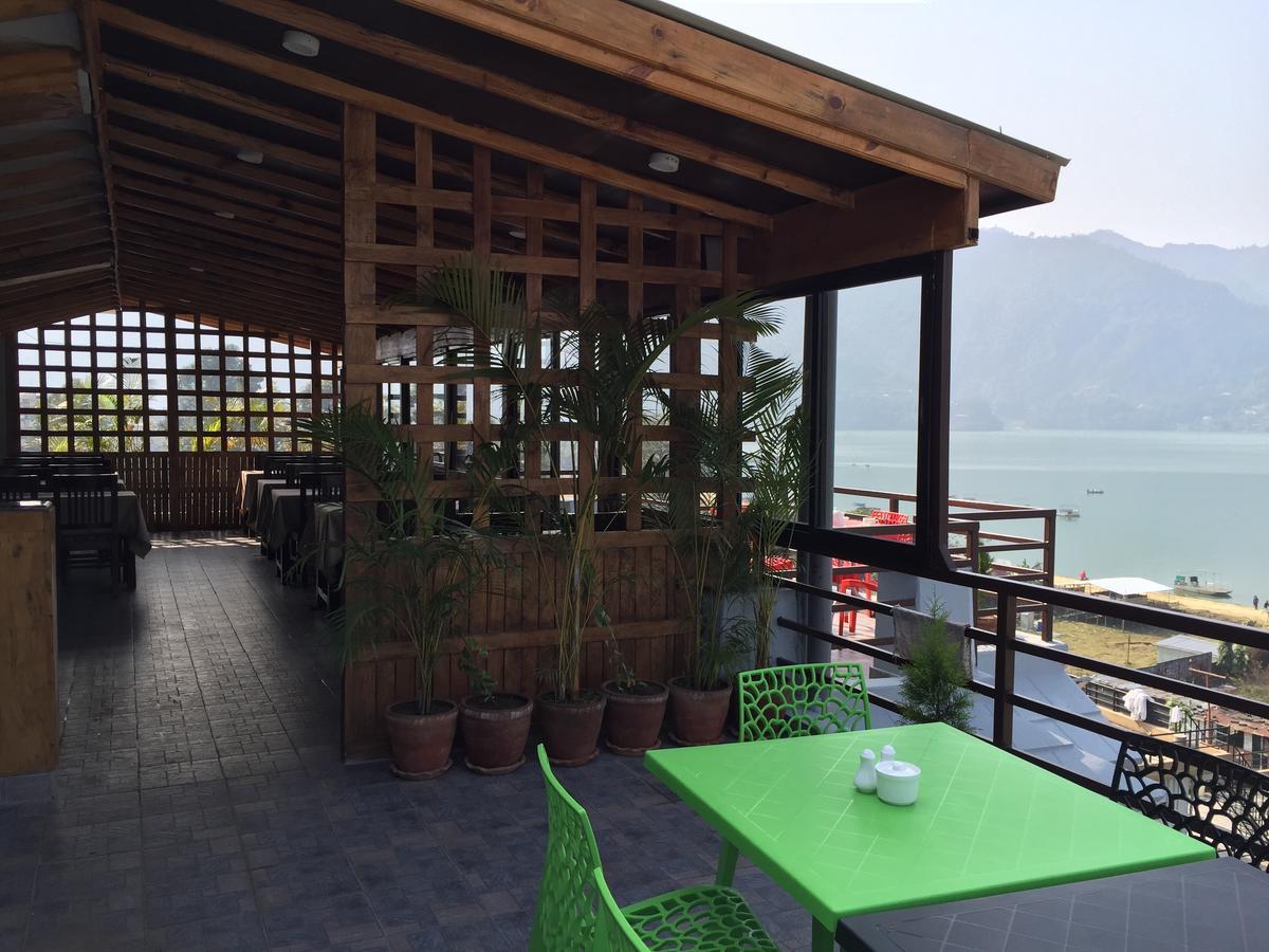 Hotel The Coast Похара Екстериор снимка