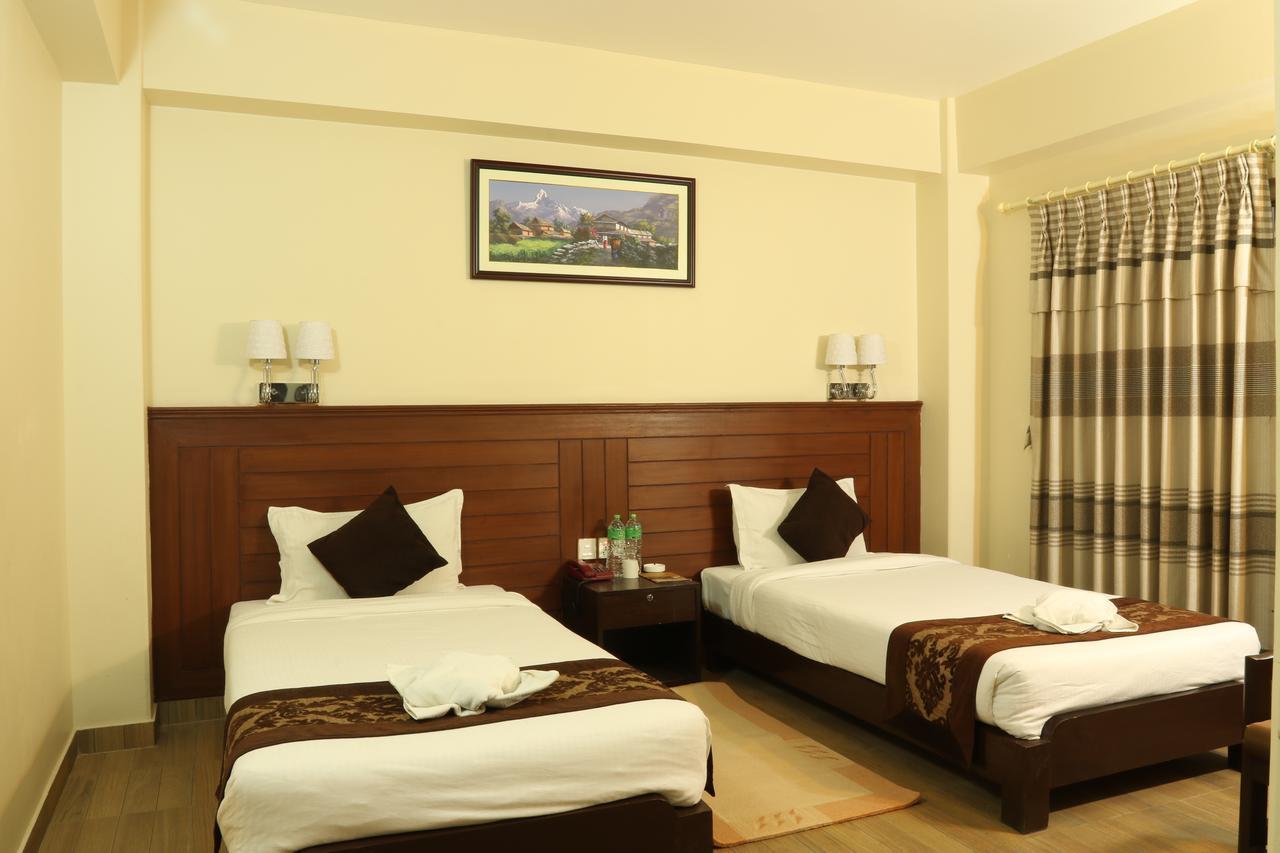 Hotel The Coast Похара Екстериор снимка
