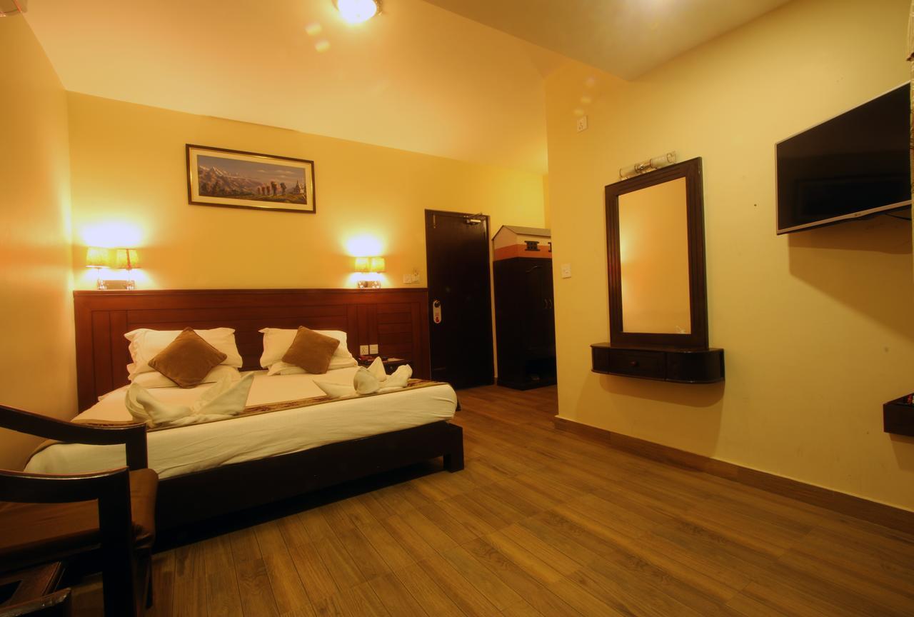 Hotel The Coast Похара Екстериор снимка
