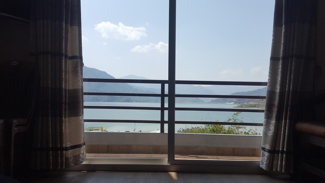 Hotel The Coast Похара Екстериор снимка